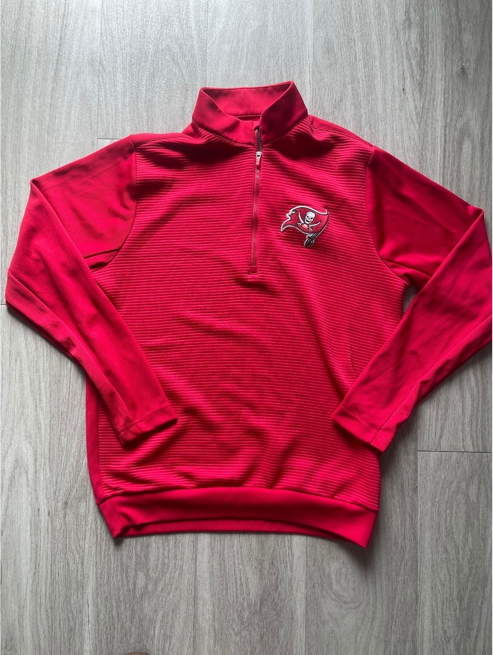 Tampa Bay Buccaneers Red Quarter Zip Antigua Medium